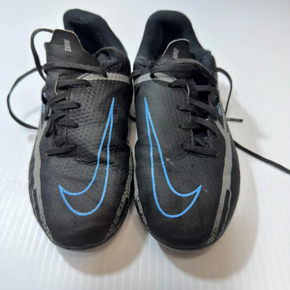 Nike Phantom GT Soccer Cleats Kids Black Blue Good Textured Athletic Shoes 1Y